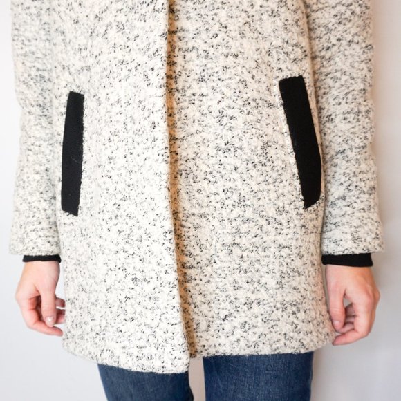 GUESS Oversized Boucle Marled  Zip-Up Jacket - Picture 7 of 7